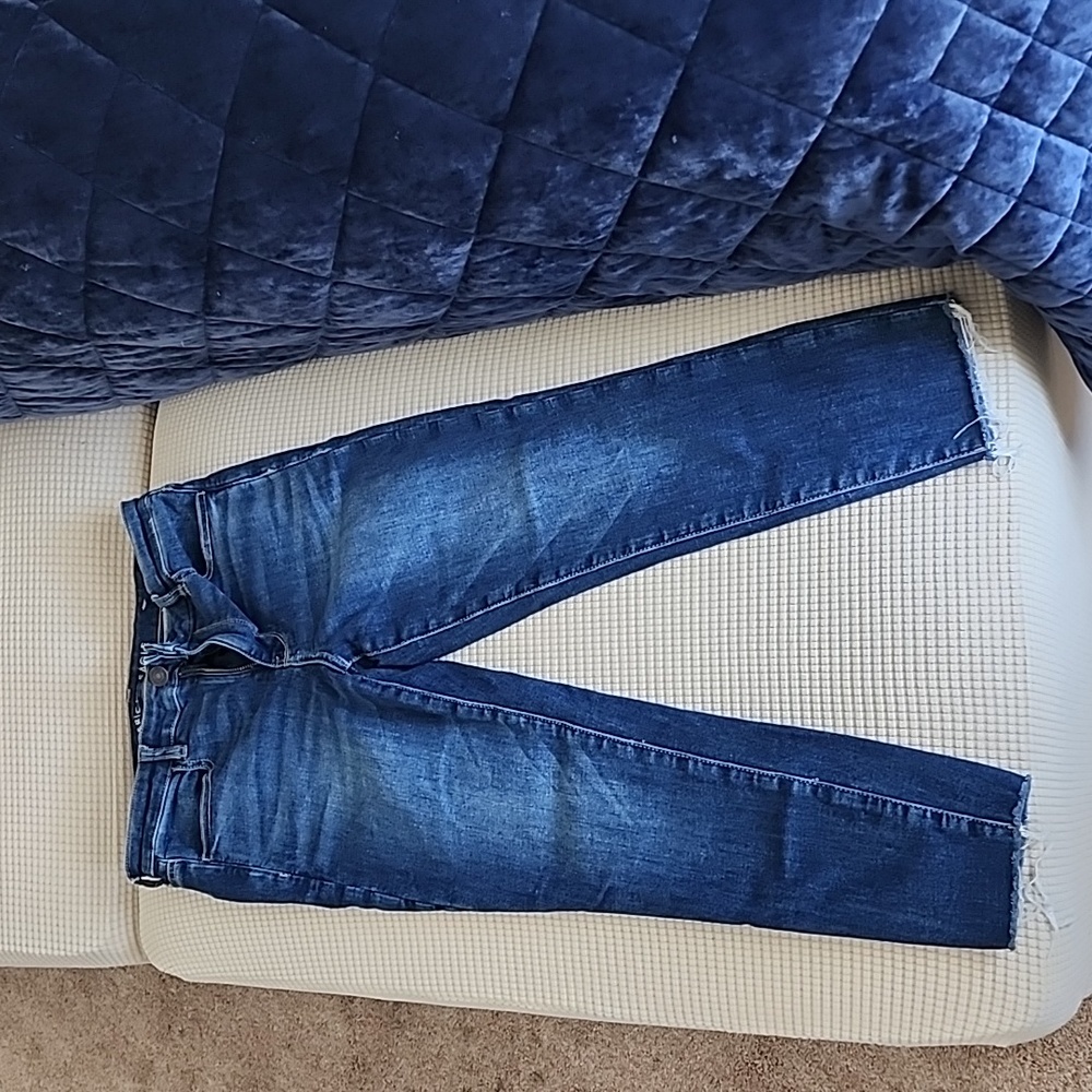 American Eagle high rise crop 10
